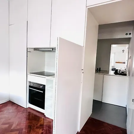 The Redondo House - No 4E2 - Comfortable One-Bedroom Apartment-2